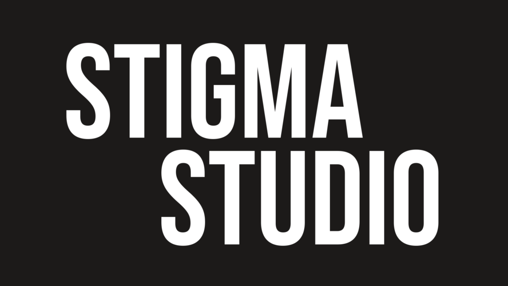 Stigma Studio skrevet med store bogstaver på sort baggrund.